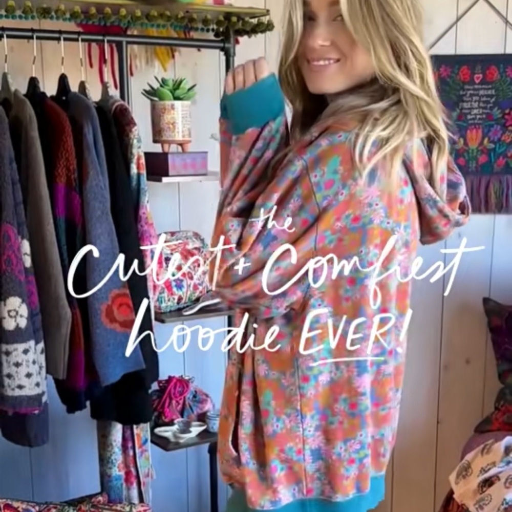 NWT ✨ NATURAL LIFE Printed Oversized Hoodie in RustTeal Mixed Floral 💐